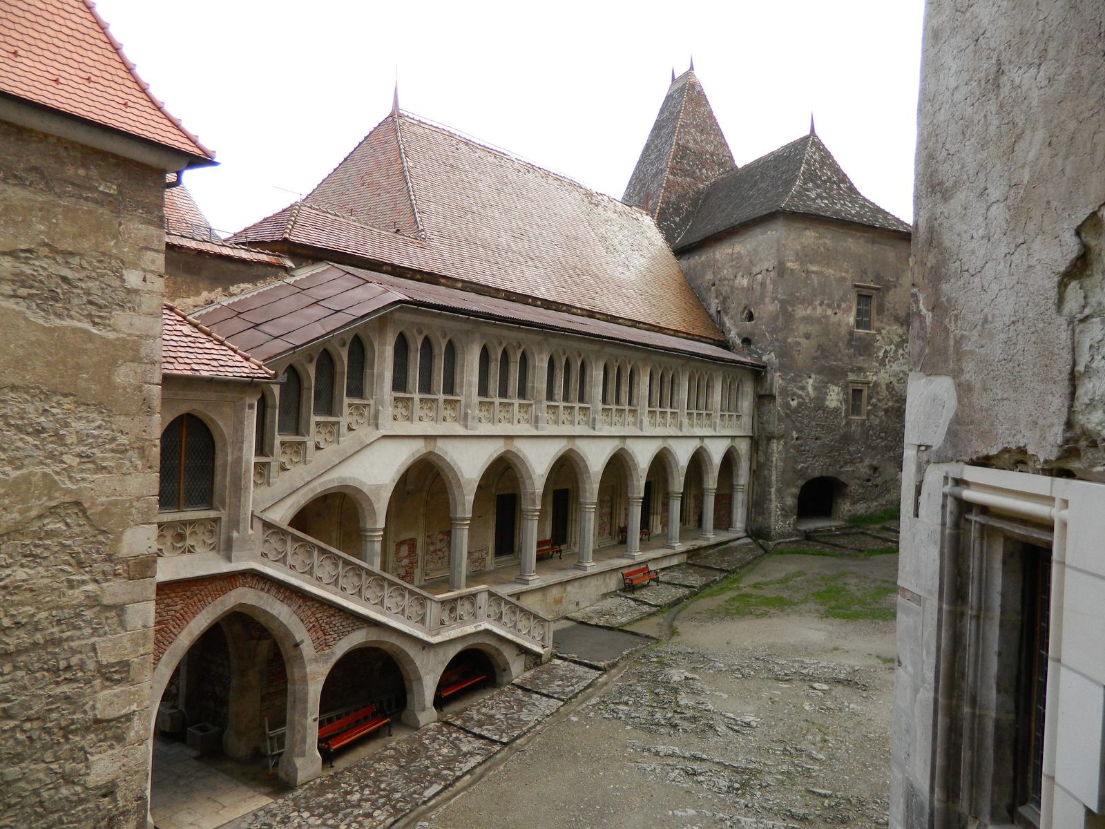 Sacred and chamber music concert at Corvin Castle, in the “Iancu de Hunedoara” season